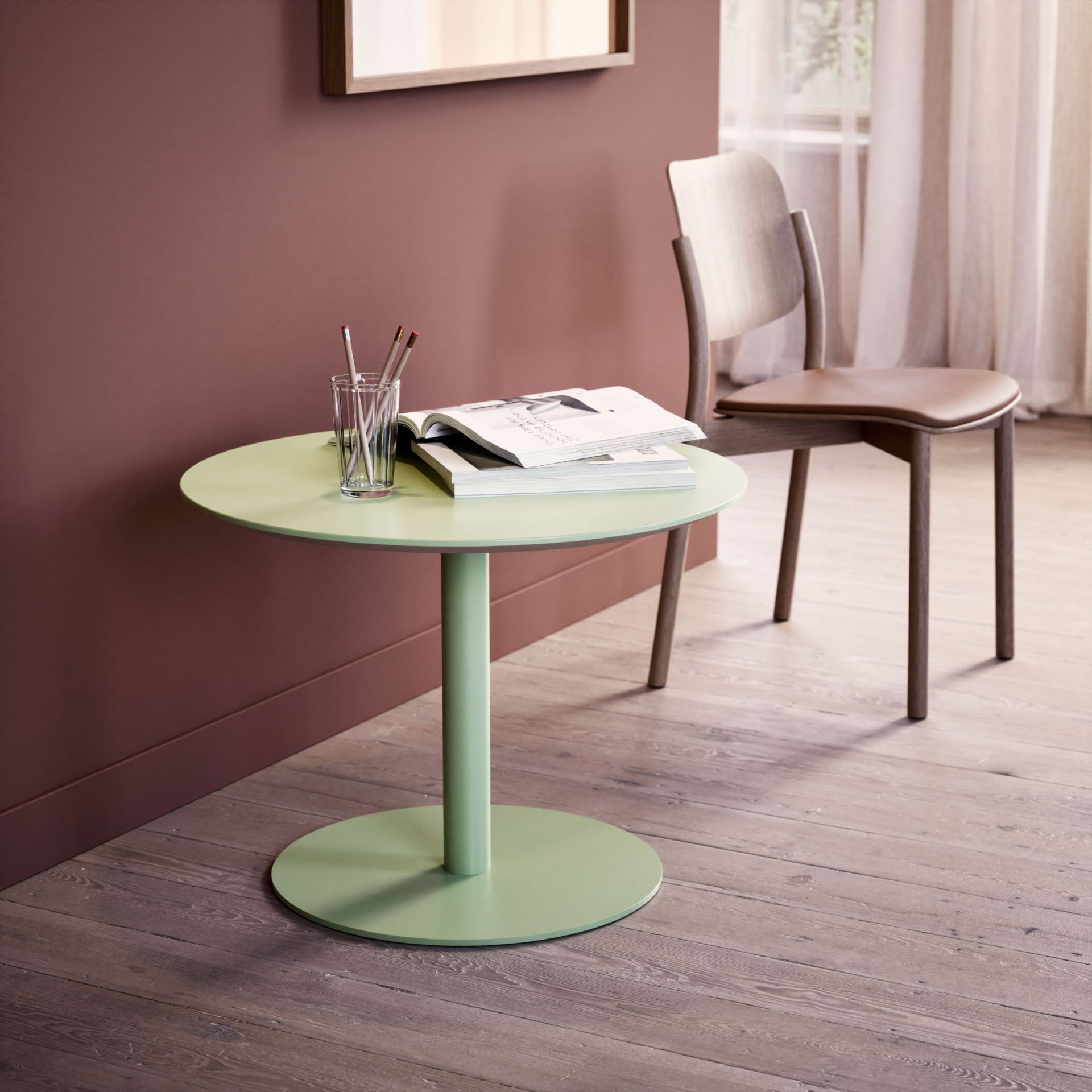 Chat Table with round base product image 2